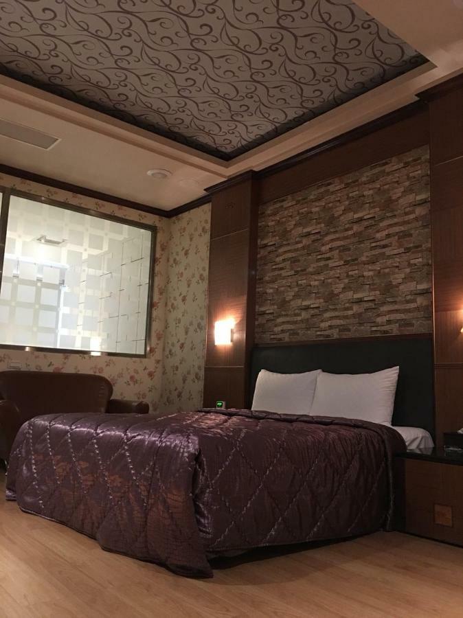 Wen Mei Motel Nantou Exterior photo